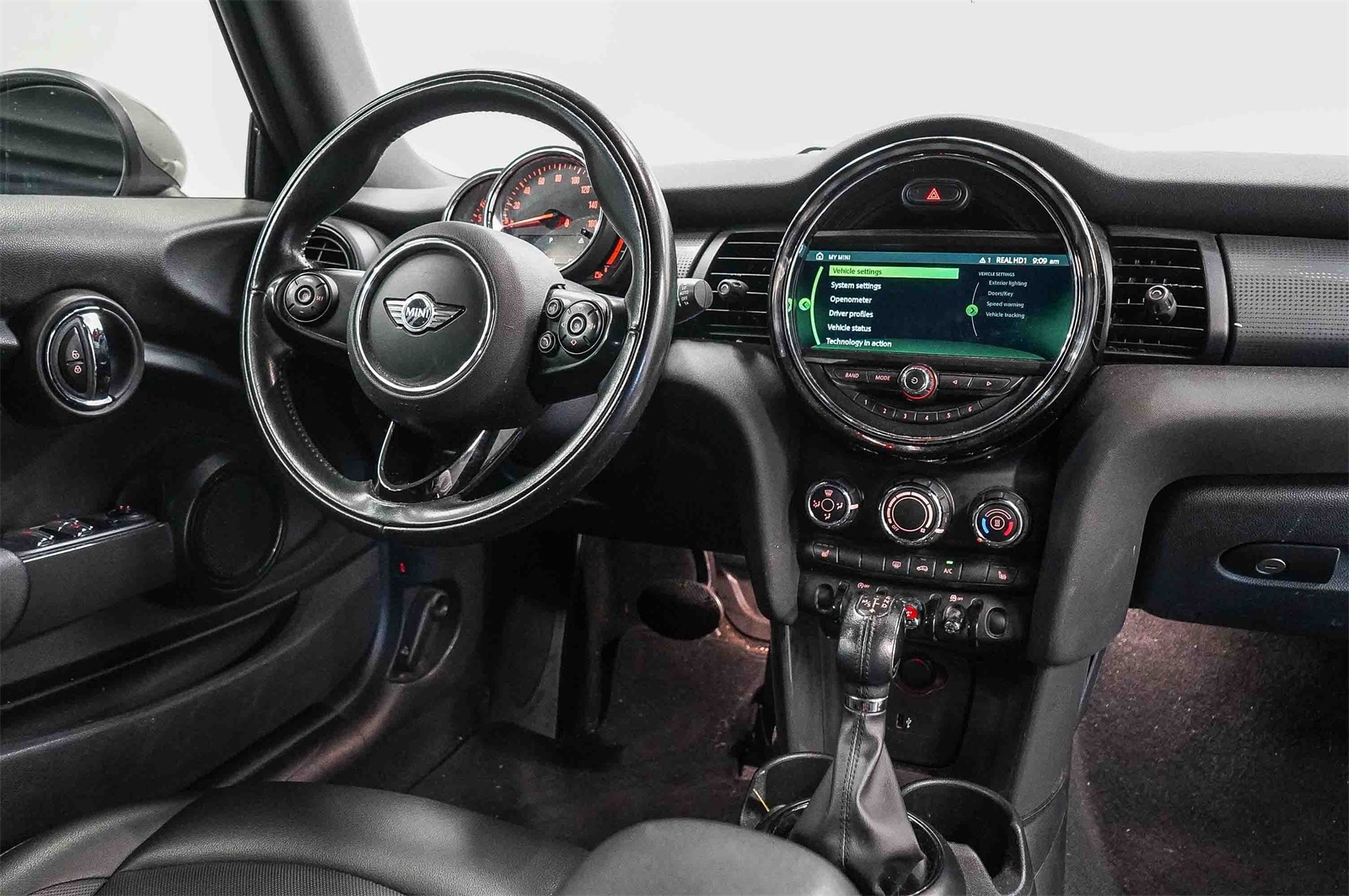 Thumbnail: 2019 MINI Cooper Convertible - 12