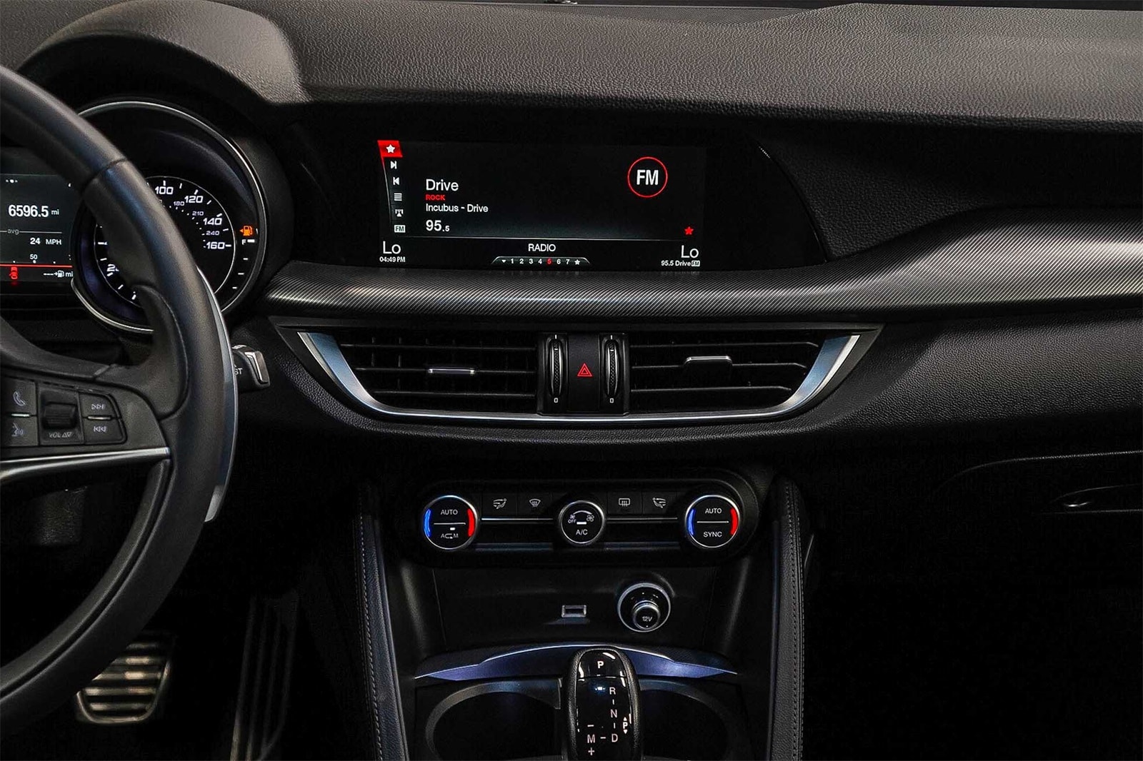 Thumbnail: 2018 Alfa Romeo Stelvio - 13