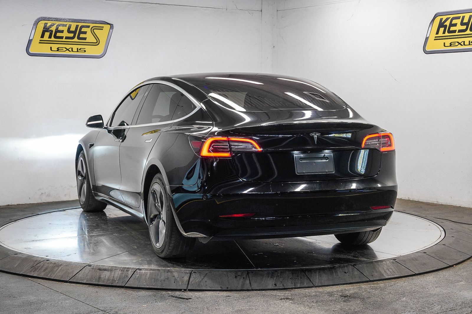 Used 2018 Tesla Model 3 Long Range Dual Motor with VIN 5YJ3E1EB4JF183663 for sale in Los Angeles, CA
