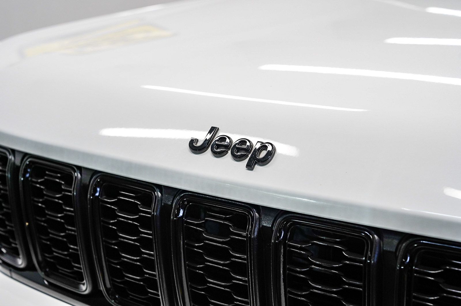 Thumbnail: 2021 Jeep Grand Cherokee L - 8