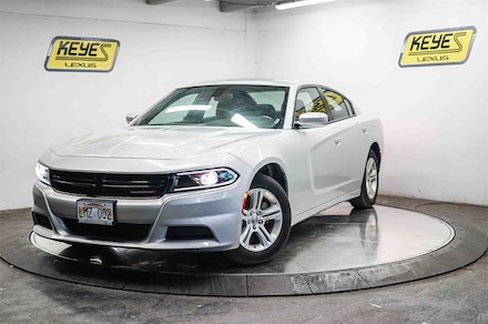 2022 Dodge Charger SXT Sedan