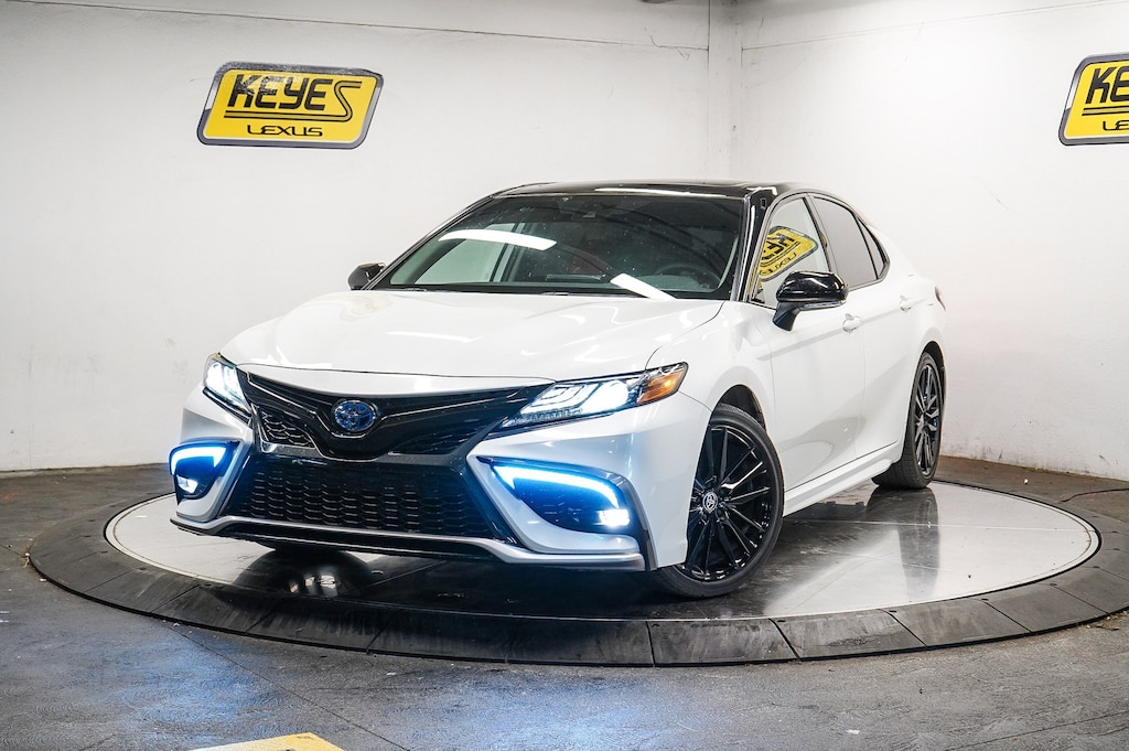 Used 2024 Toyota Camry Hybrid XSE Sedan