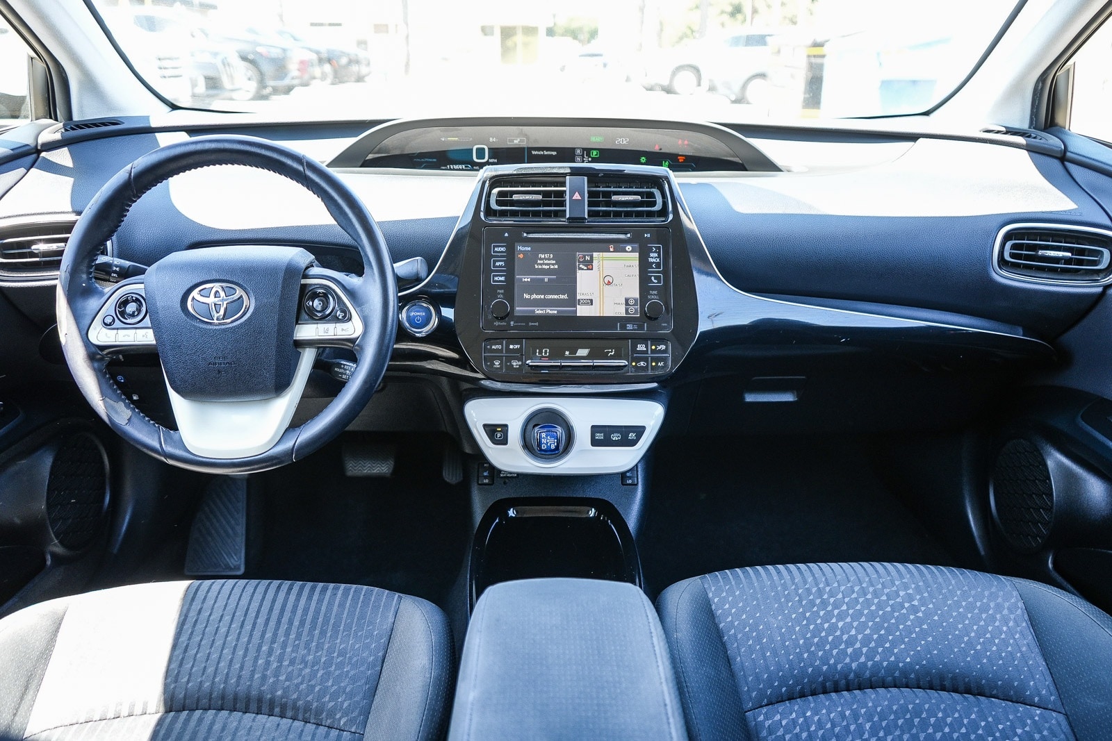 Thumbnail: 2017 Toyota Prius Prime - 15