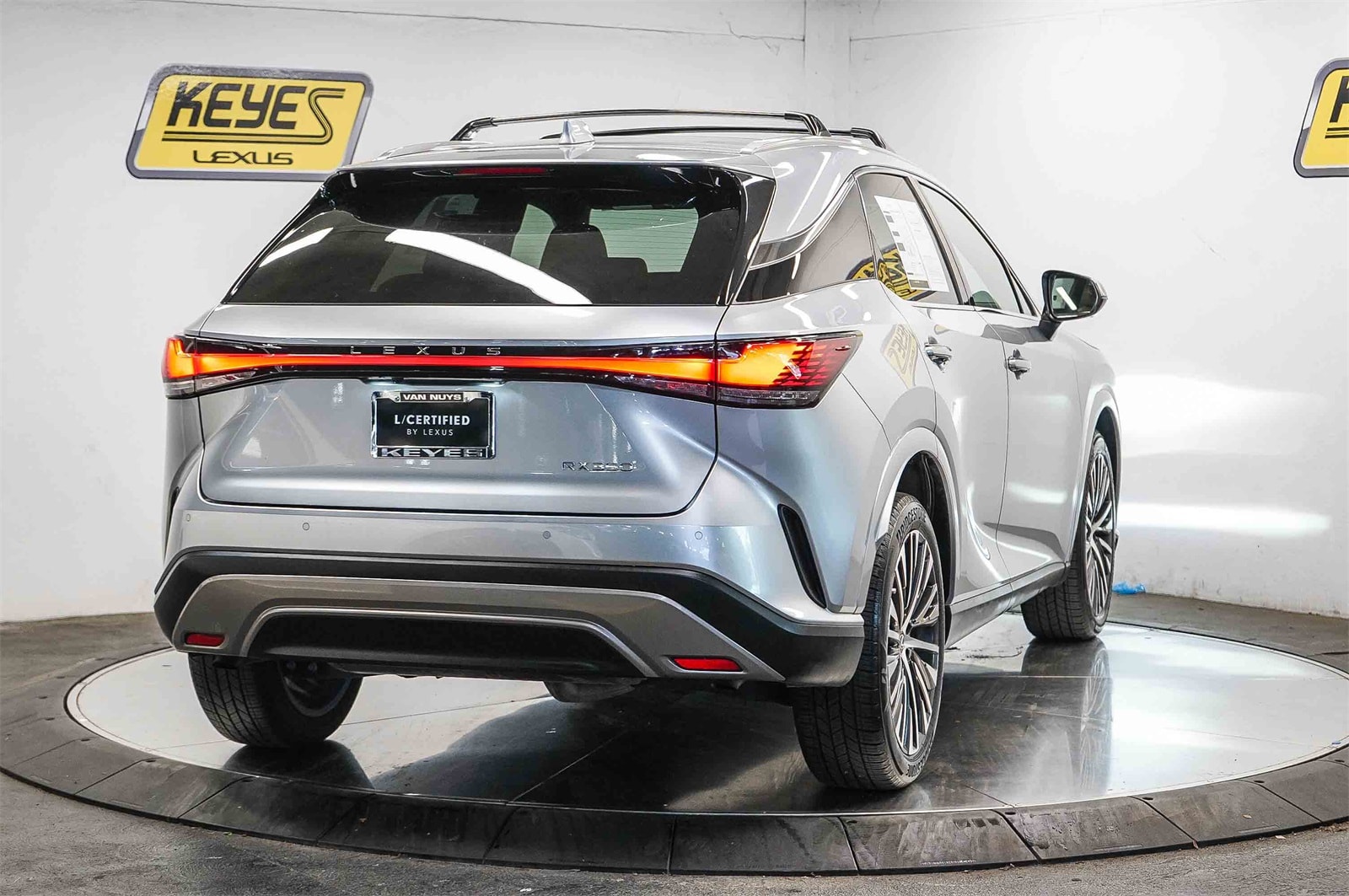 Thumbnail: 2023 Lexus RX - 4