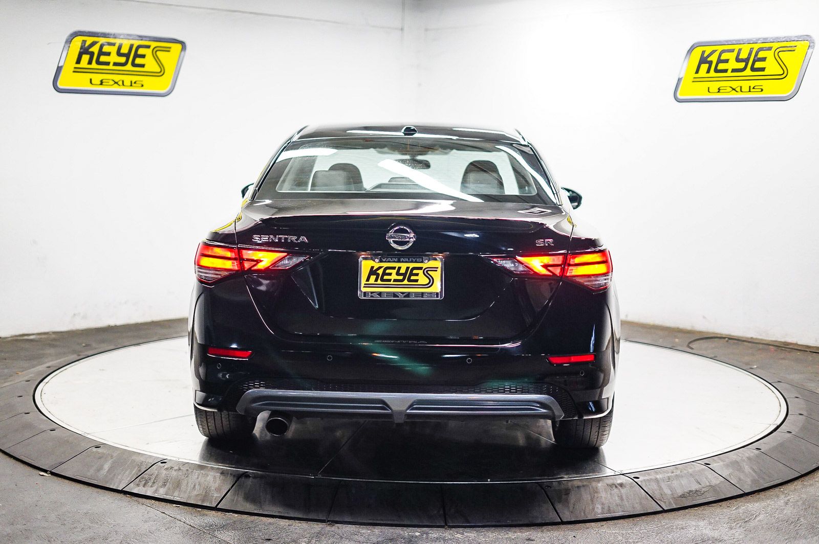 Thumbnail: 2023 Nissan Sentra - 3