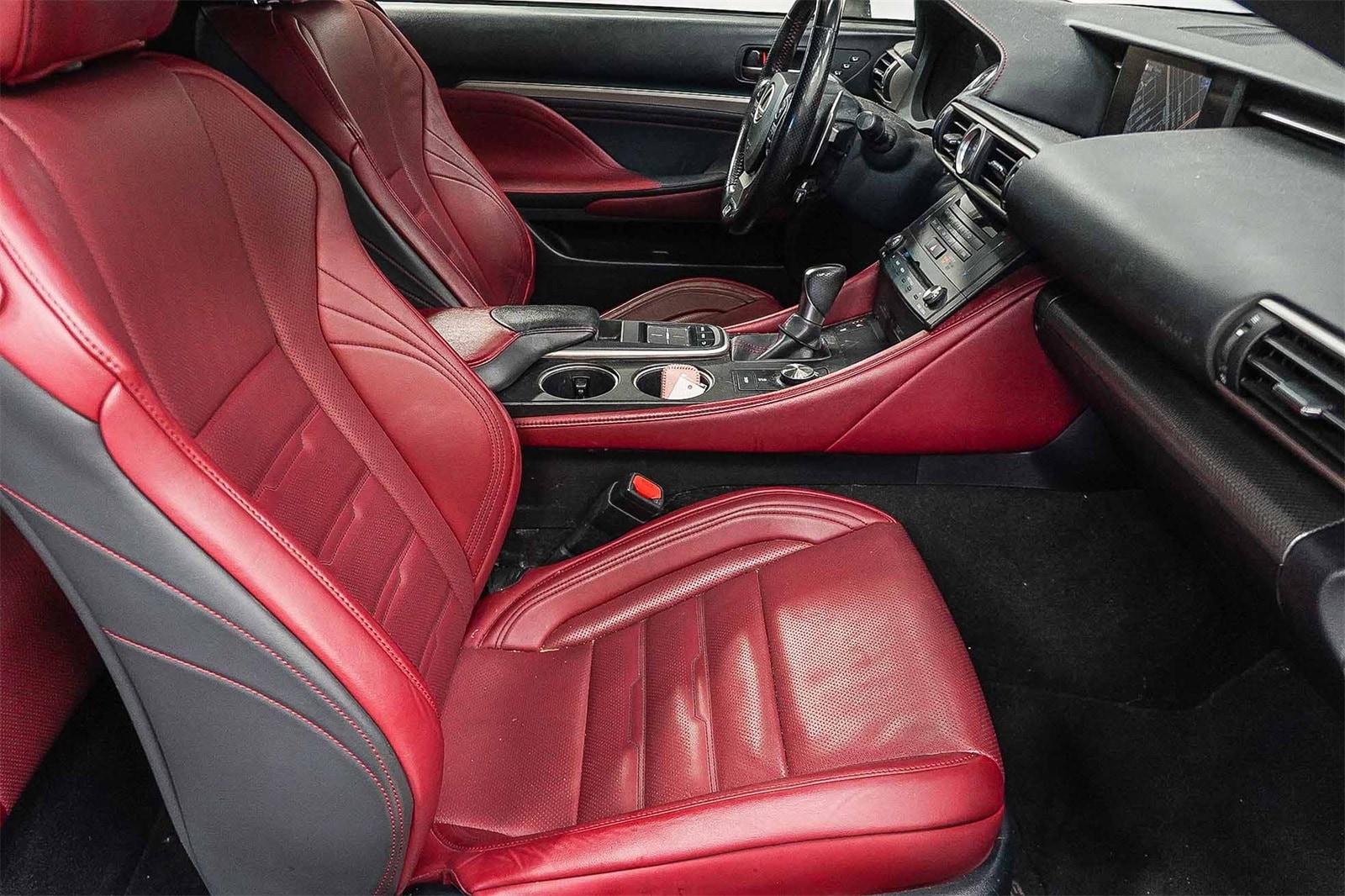 Thumbnail: 2017 Lexus RC - 15