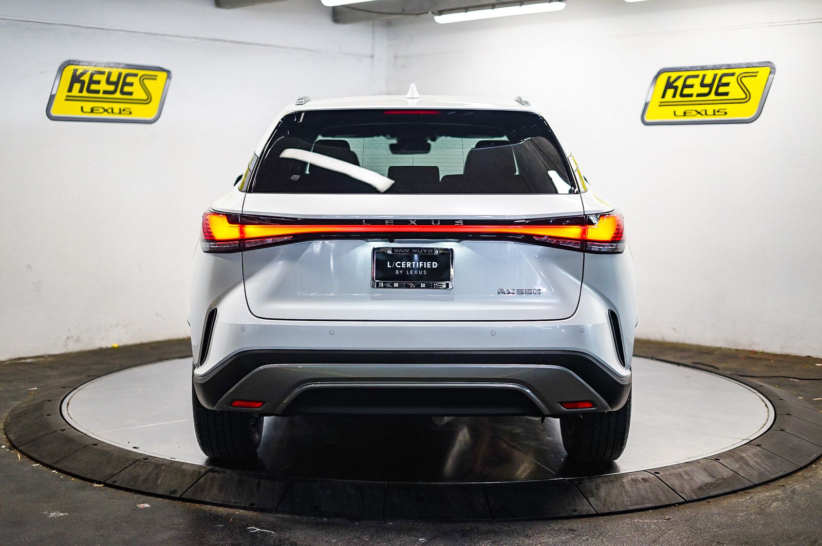 Thumbnail: 2024 Lexus RX - 3