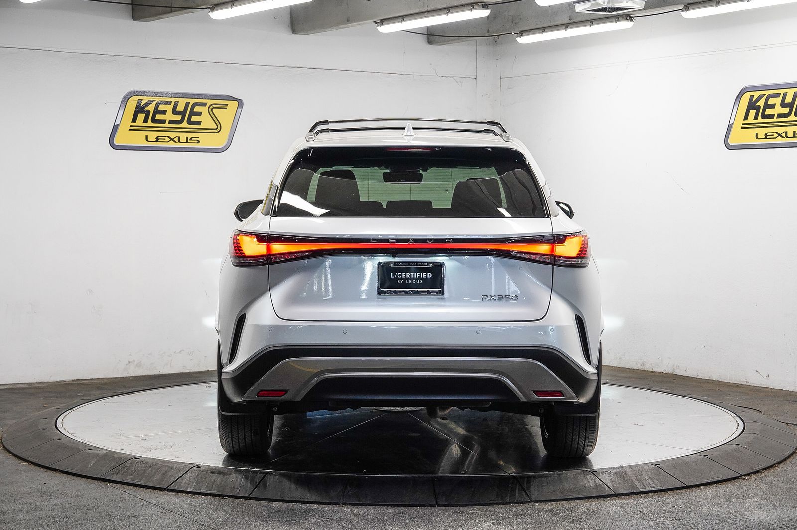 Thumbnail: 2024 Lexus RX - 3