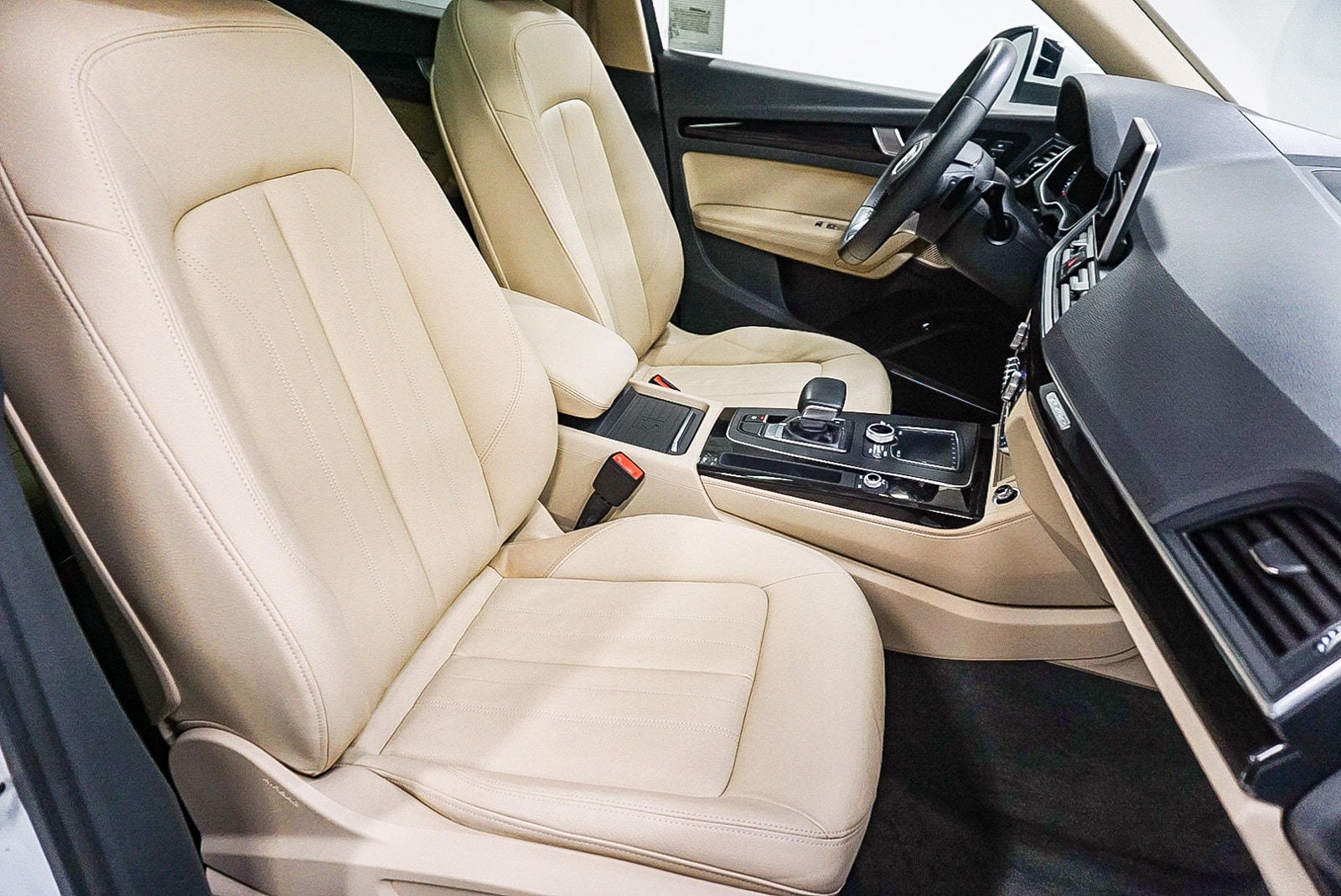 Thumbnail: 2020 Audi Q5 - 17