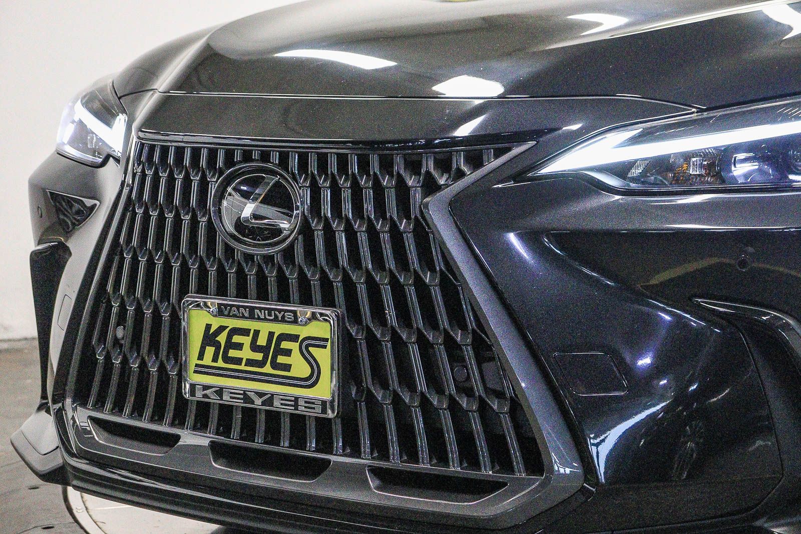 Thumbnail: 2026 Lexus ES - 7