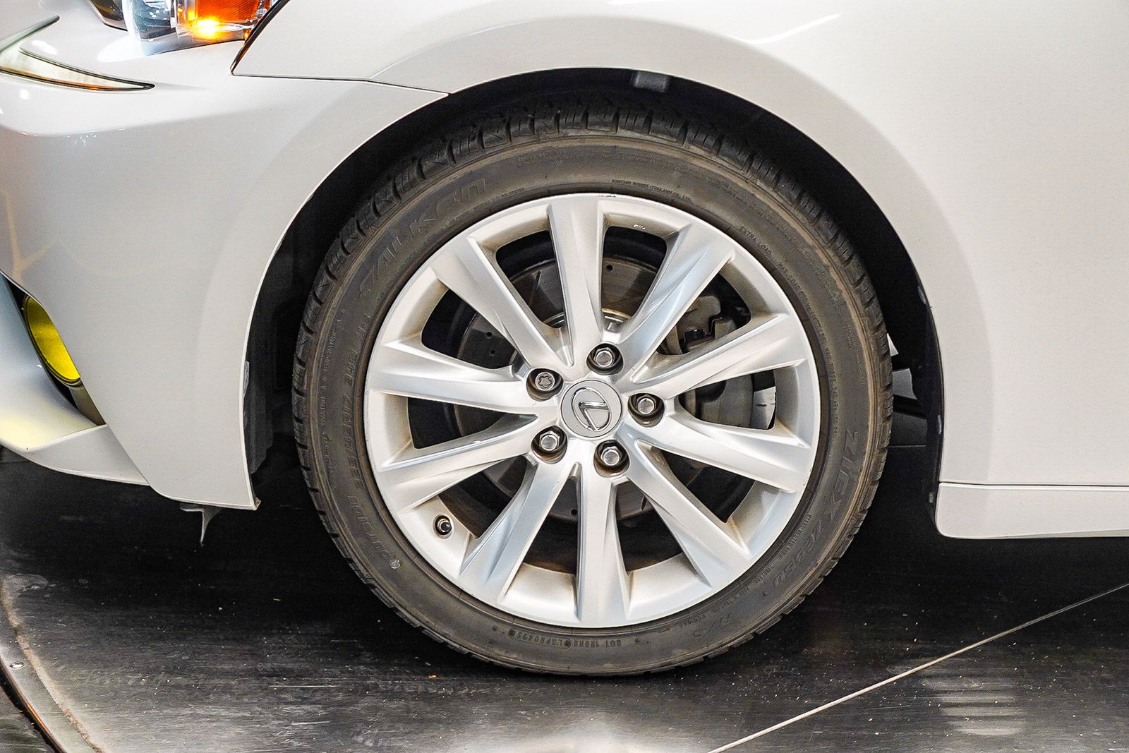 Thumbnail: 2014 Lexus IS - 11