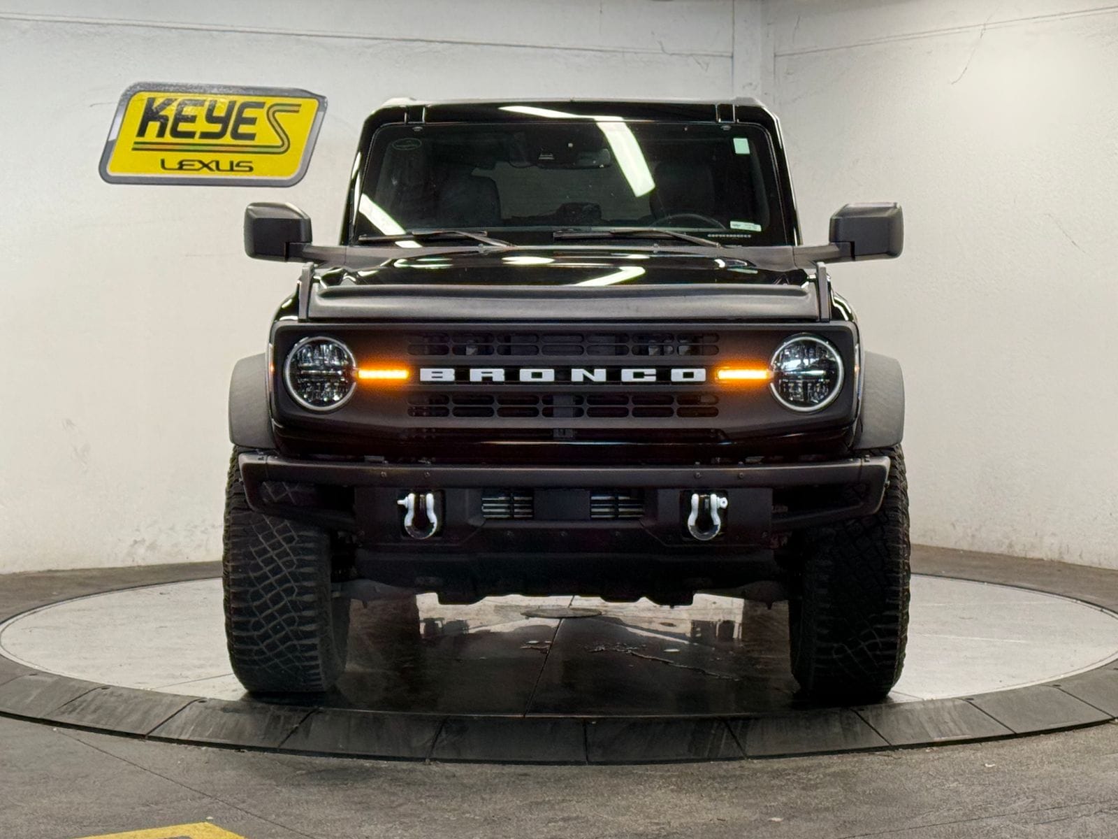 Thumbnail: 2023 Ford Bronco - 2