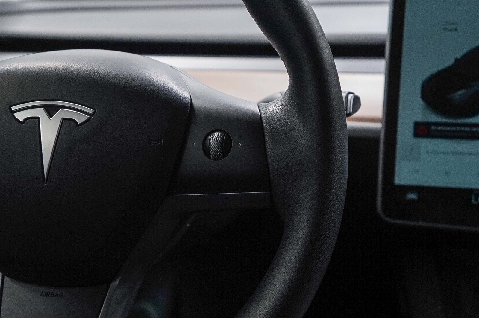 Thumbnail: 2023 Tesla Model Y - 16