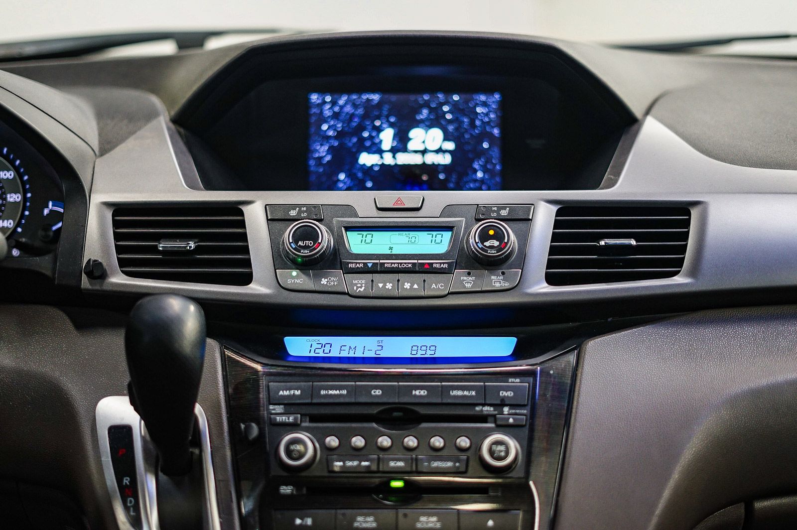 Thumbnail: 2012 Honda Odyssey - 15