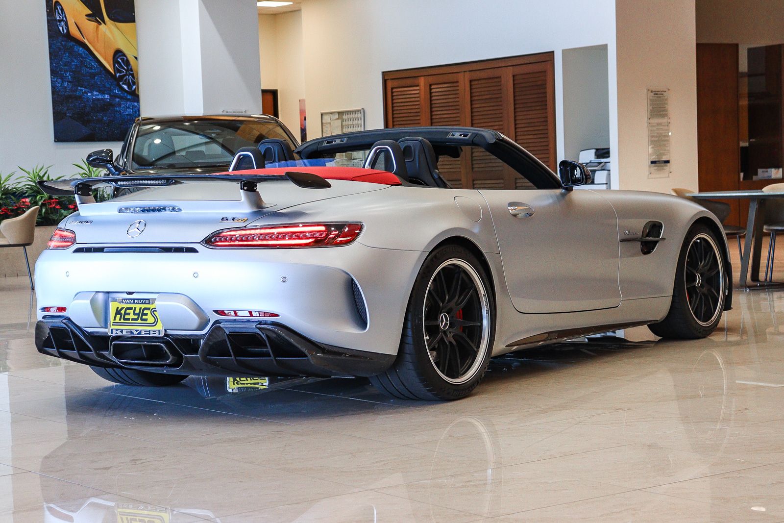 Thumbnail: 2020 Mercedes-Benz AMG GT - 33