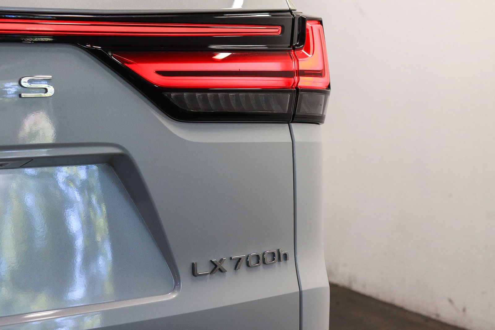 Thumbnail: 2025 Lexus LX - 11