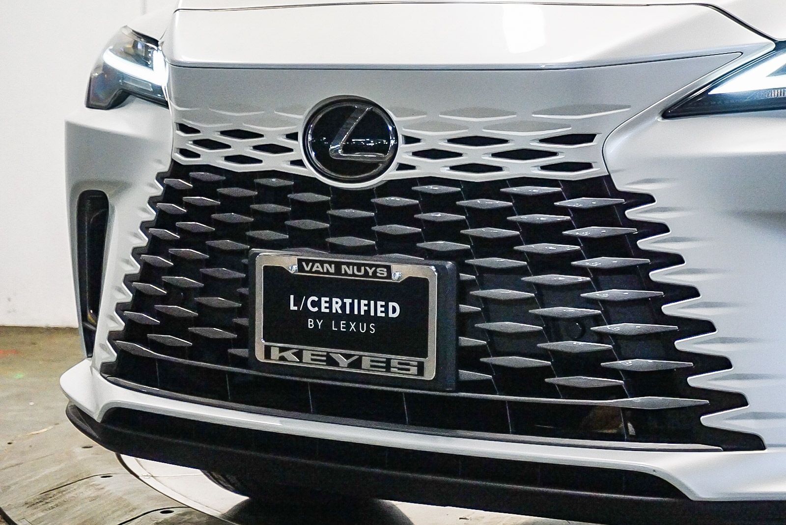 Thumbnail: 2024 Lexus RX - 8