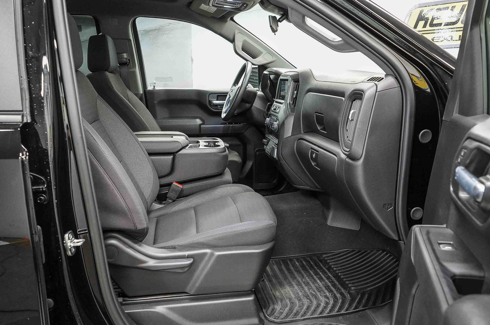 Thumbnail: 2026 Chevrolet Silverado 1500 - 16