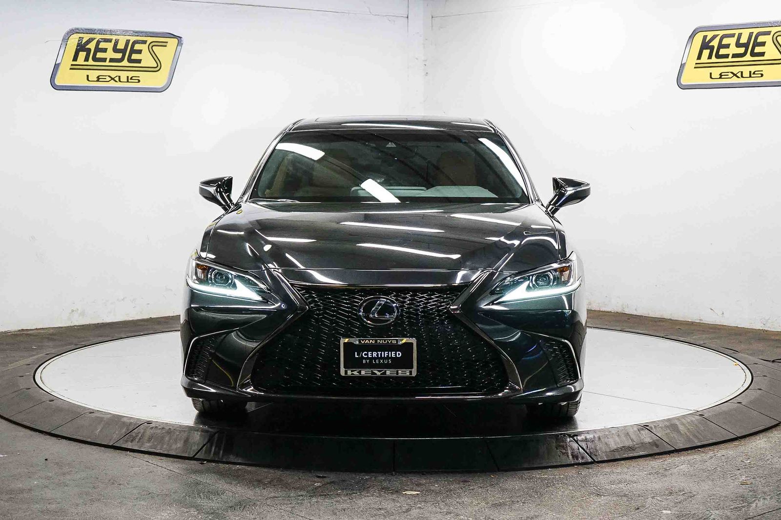 Thumbnail: 2025 Lexus ES - 5