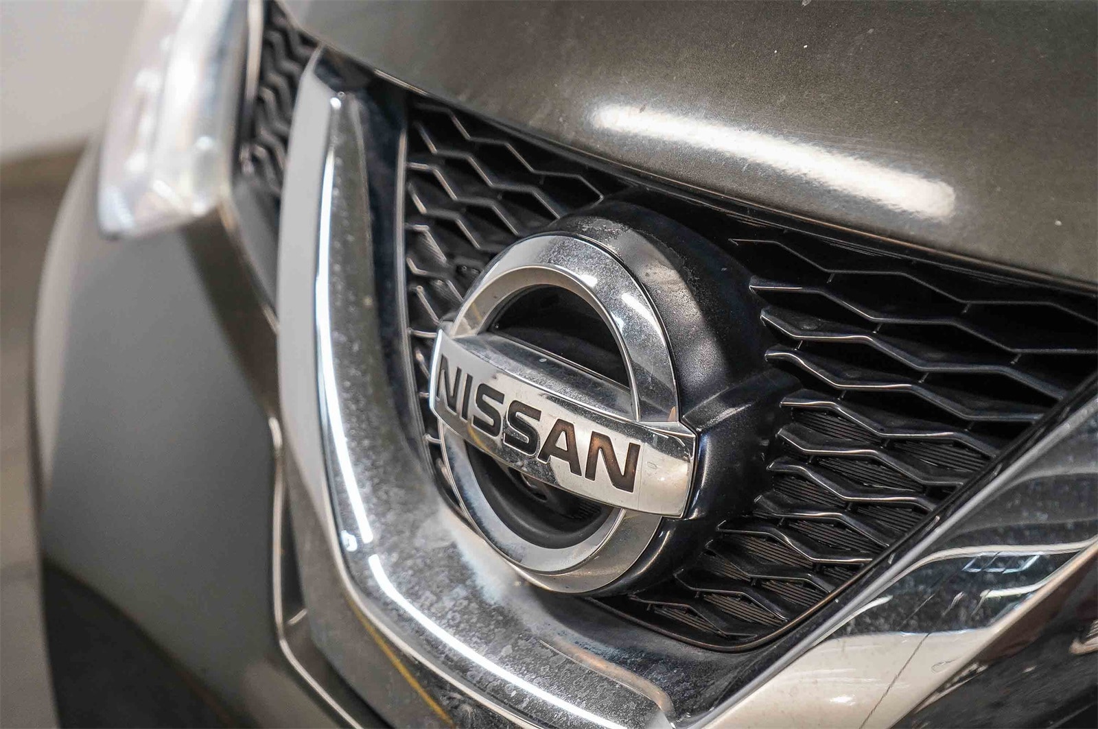 Thumbnail: 2016 Nissan Rogue - 8
