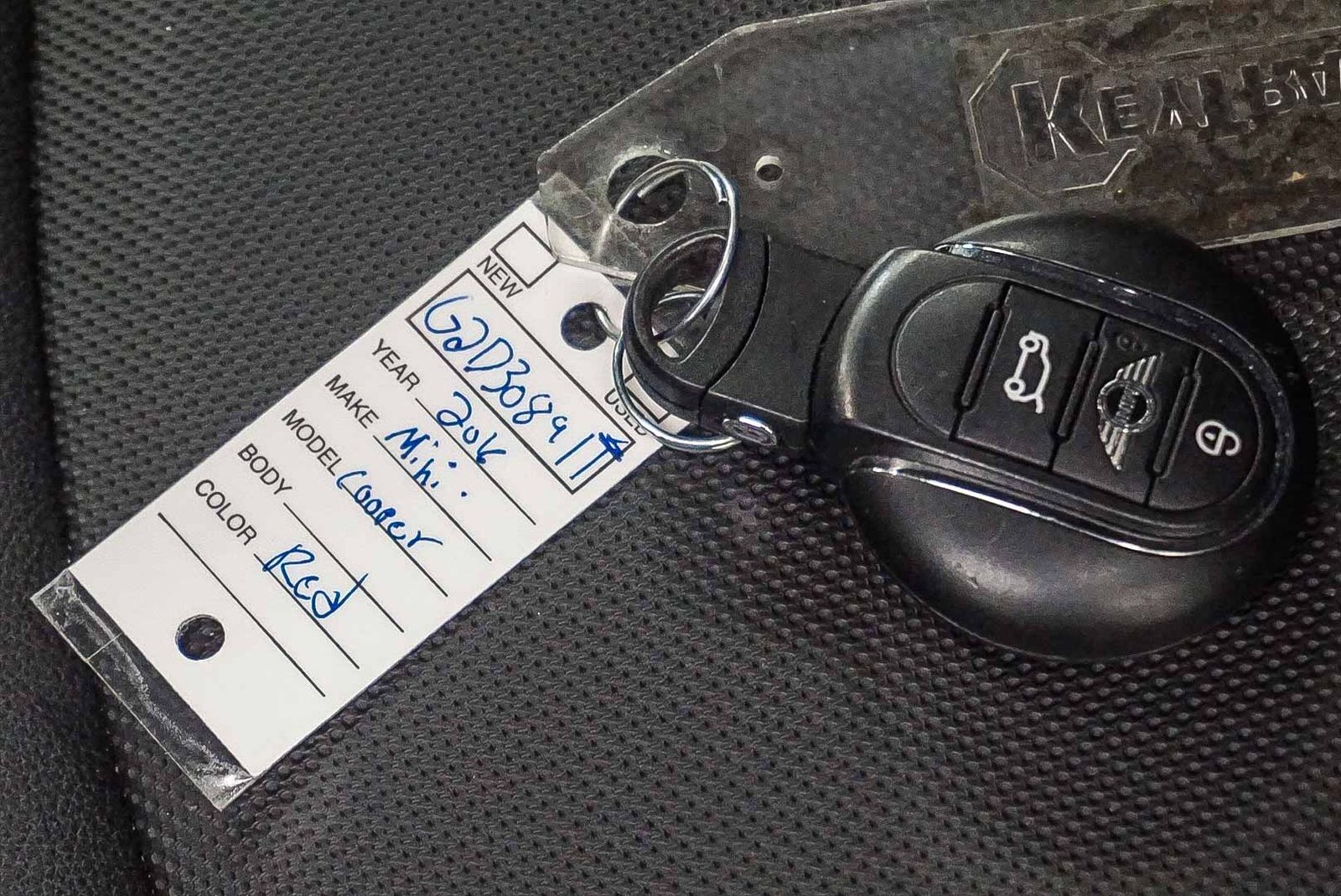 Thumbnail: 2016 MINI Cooper Hardtop - 30