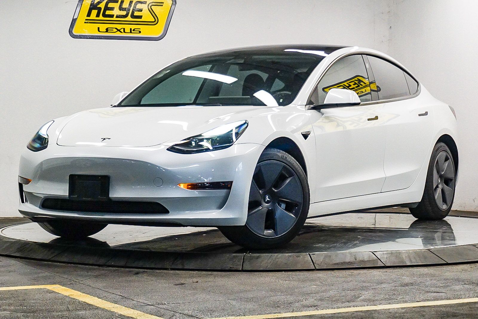 2023 Tesla Model 3 Base