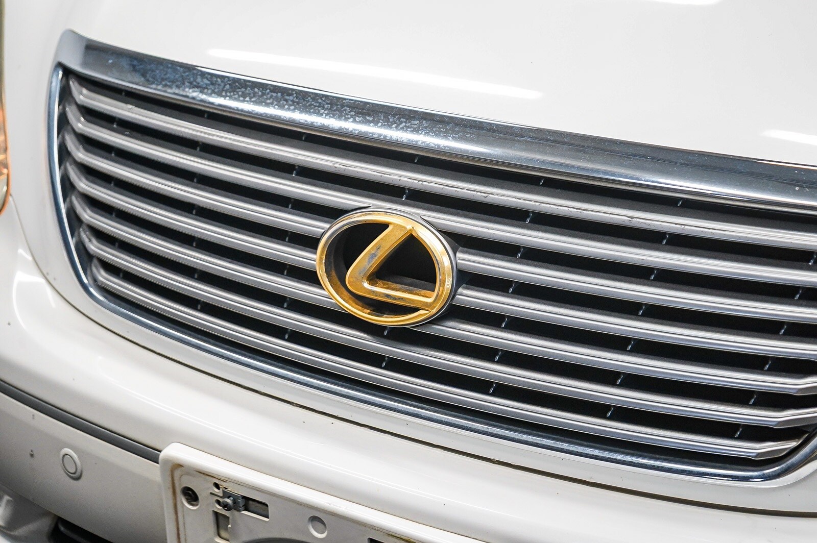 Thumbnail: 2005 Lexus LS - 8