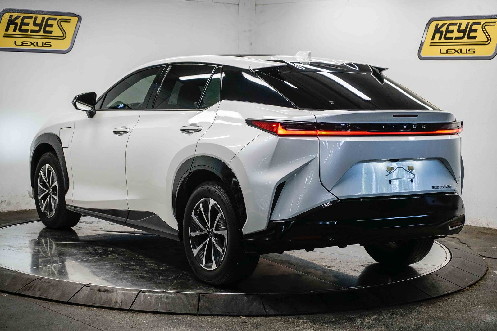 Used 2024 Lexus RZ Premium with VIN JTJABABB5RA006352 for sale in Los Angeles, CA