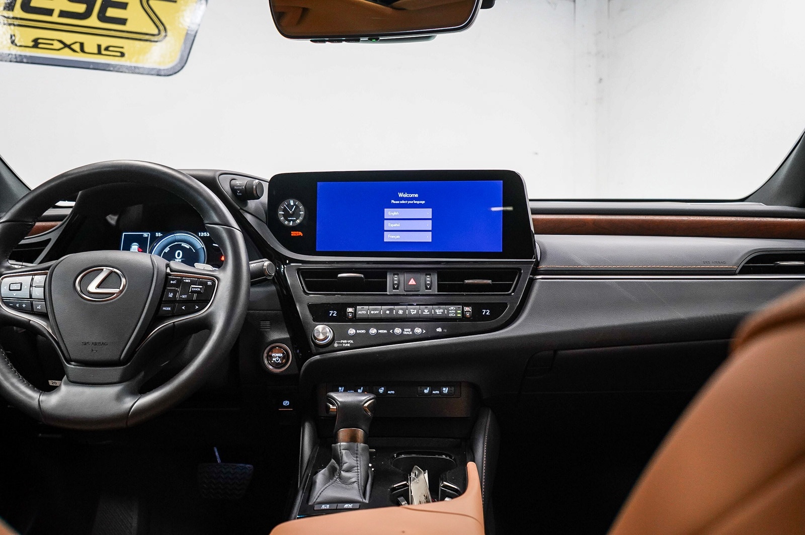 Thumbnail: 2025 Lexus ES - 13