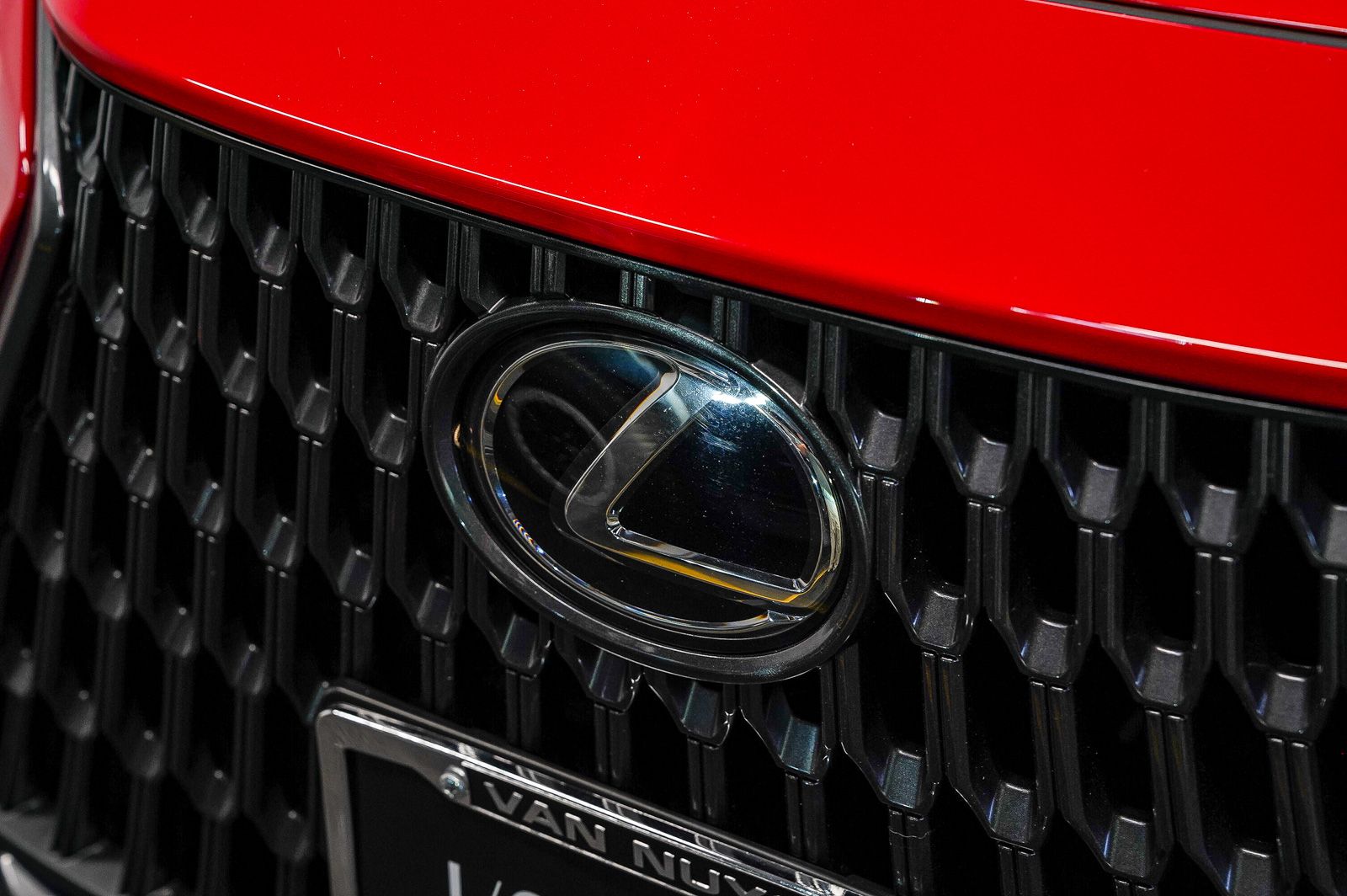 Thumbnail: 2024 Lexus ES - 7