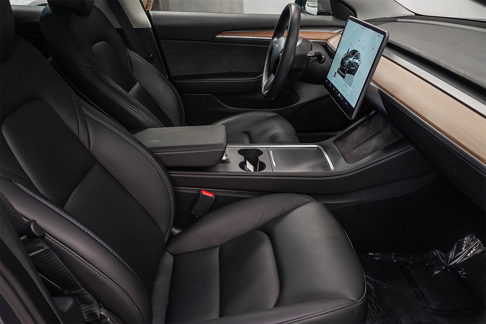 Thumbnail: 2023 Tesla Model 3 - 19