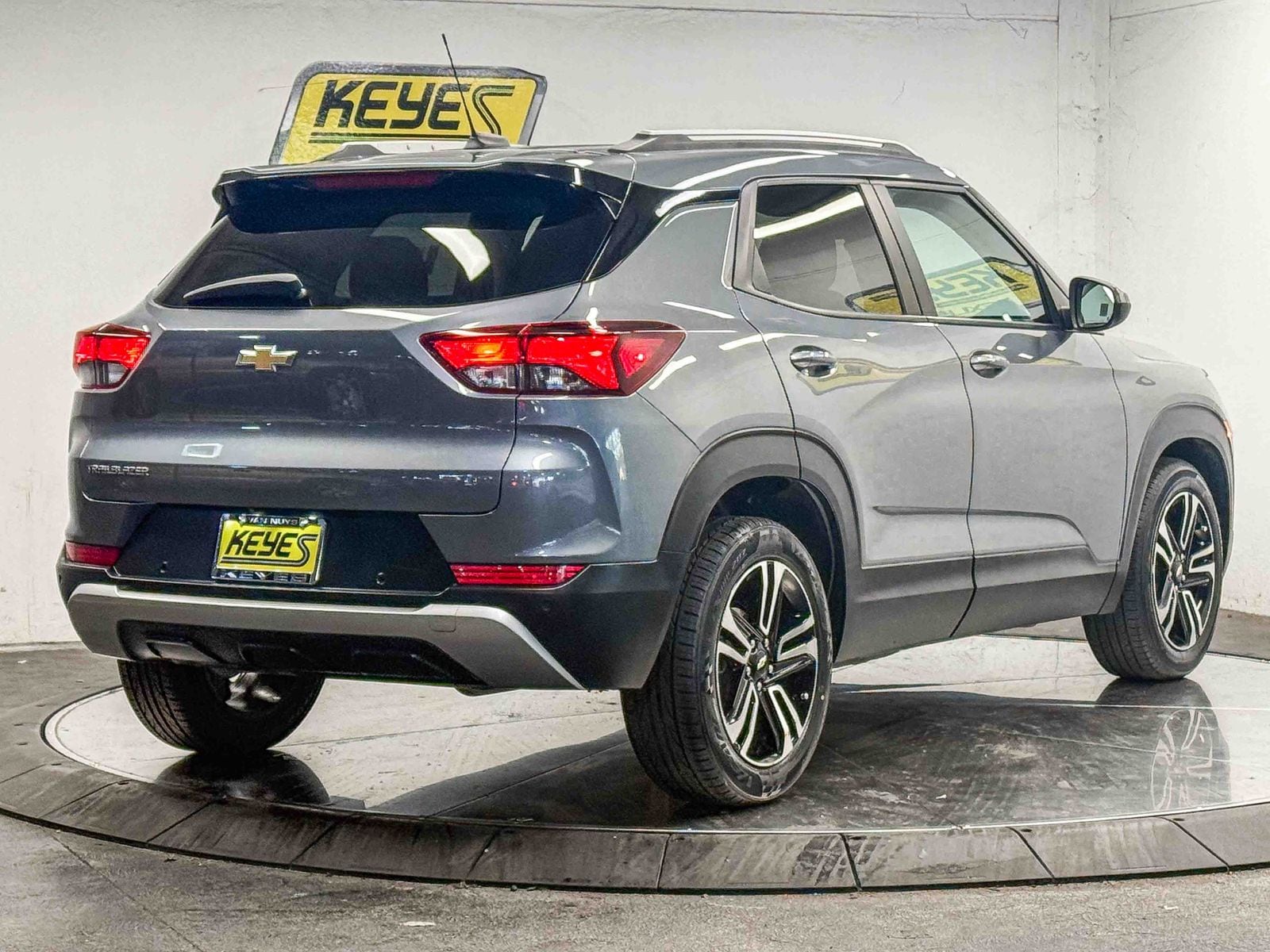 Thumbnail: 2021 Chevrolet TrailBlazer - 4