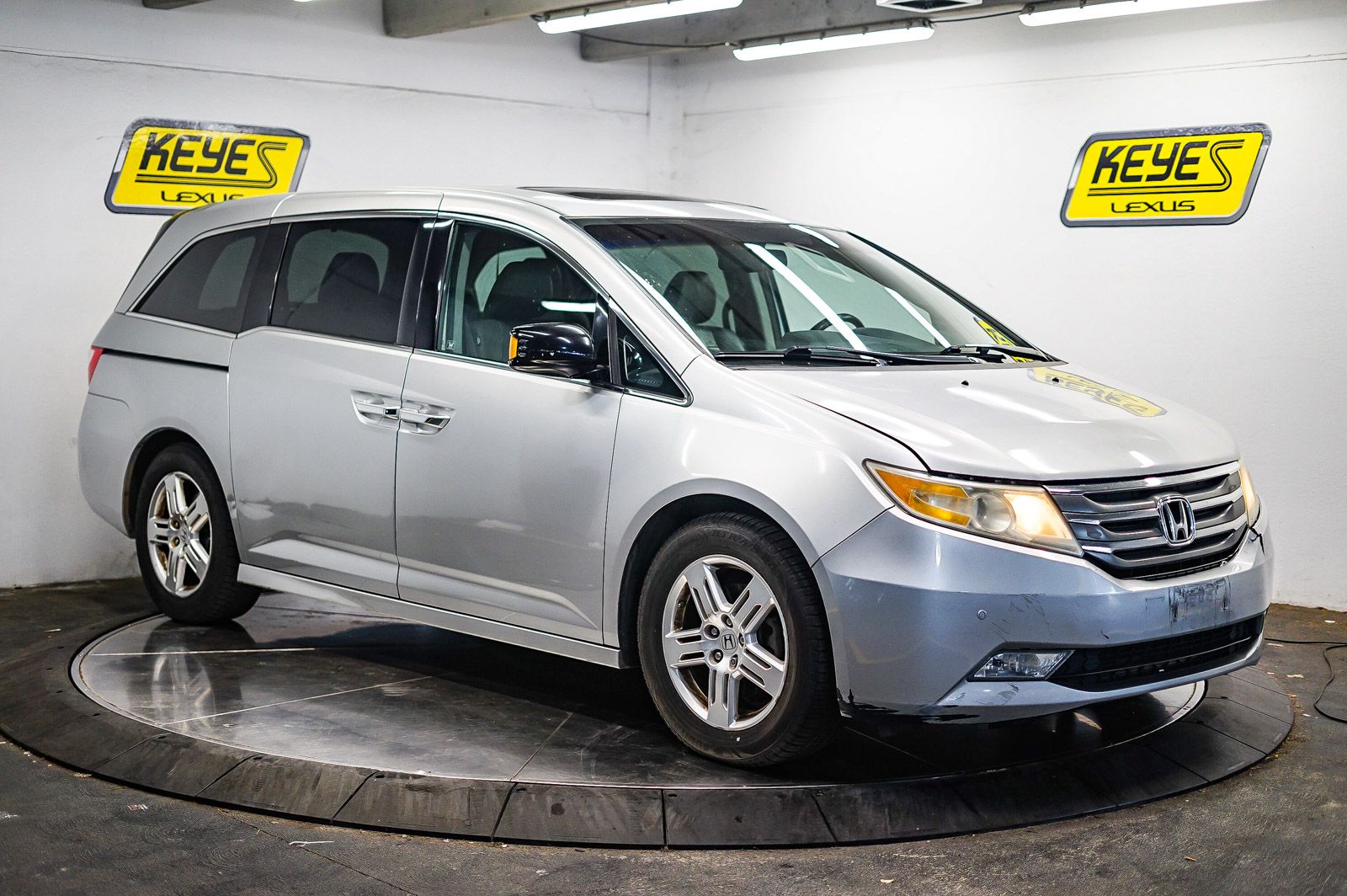 Thumbnail: 2012 Honda Odyssey - 5