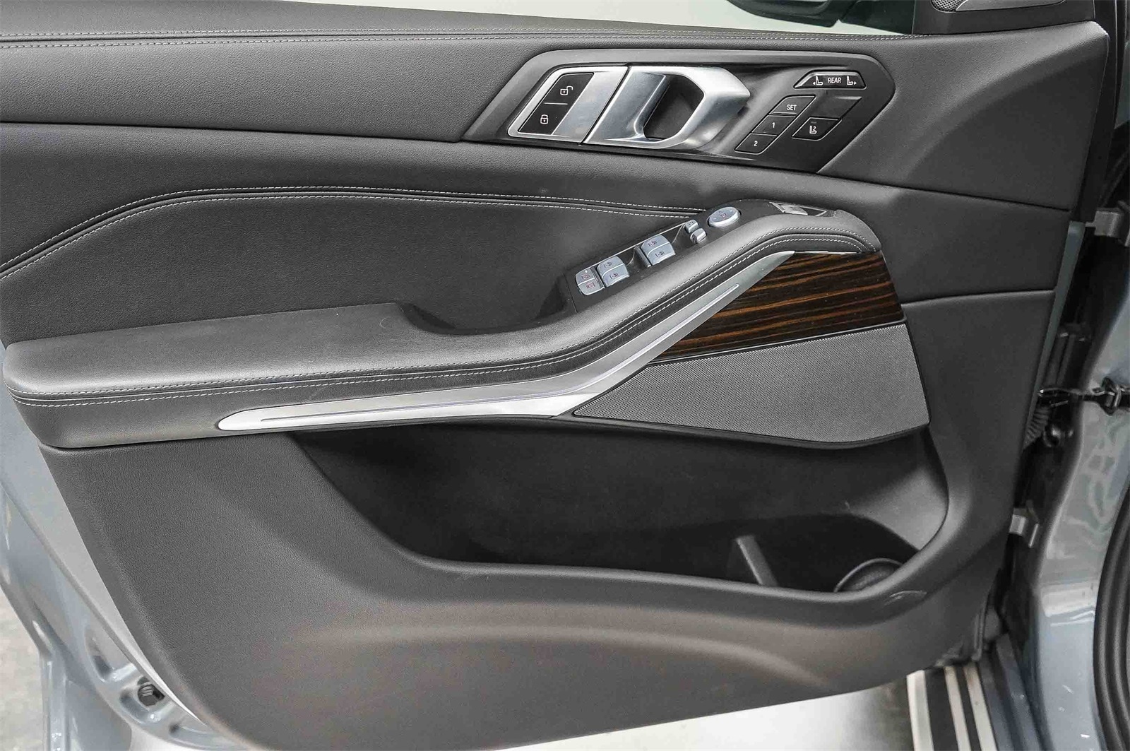 Thumbnail: 2024 BMW X7 - 22