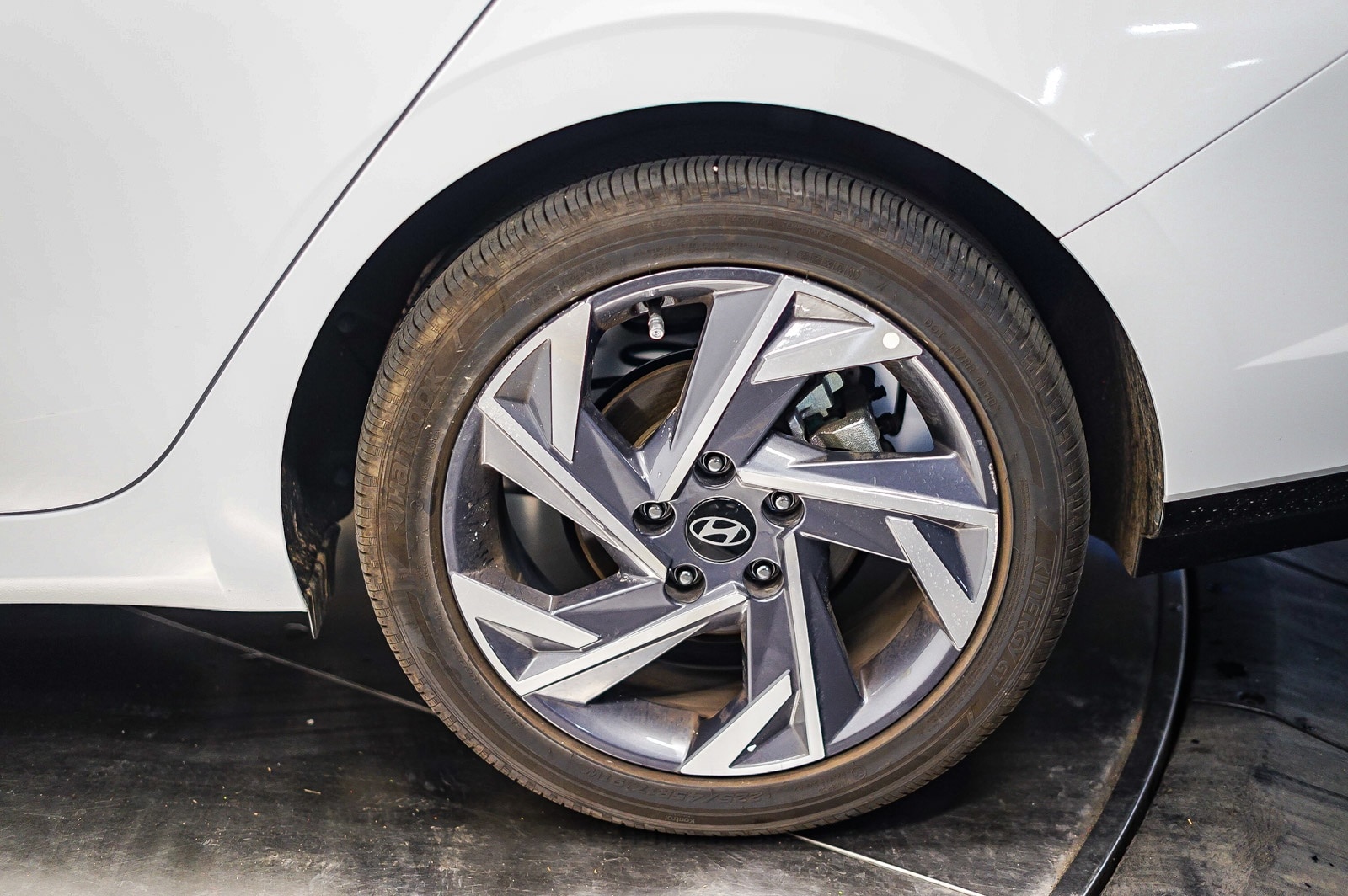 Thumbnail: 2025 Hyundai Elantra - 10