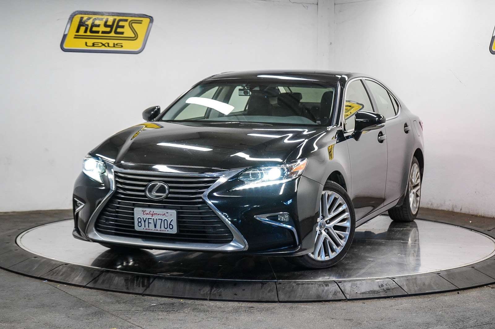 2016 Lexus ES 350 -
                  Van Nuys, CA