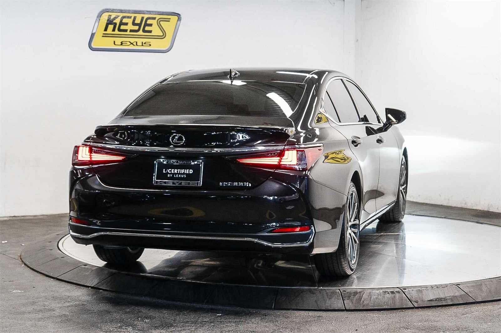 2024 Lexus ES 300h Premium photo 4