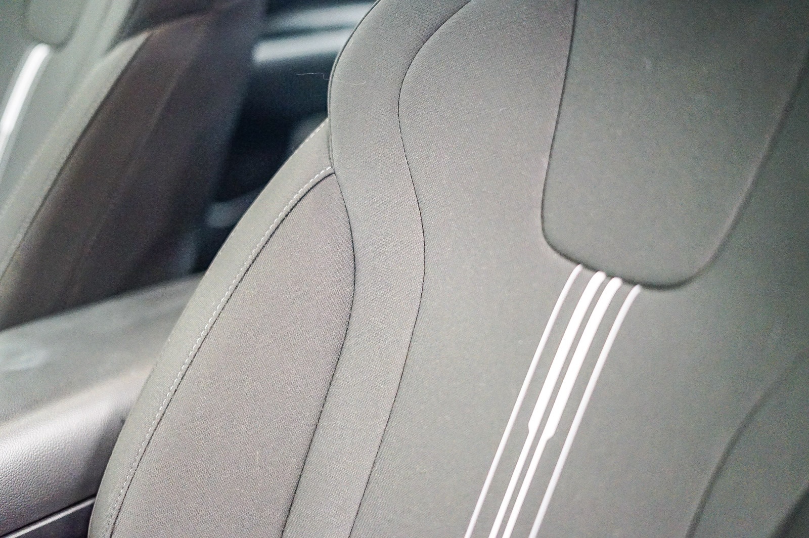 Thumbnail: 2025 Hyundai Elantra - 29