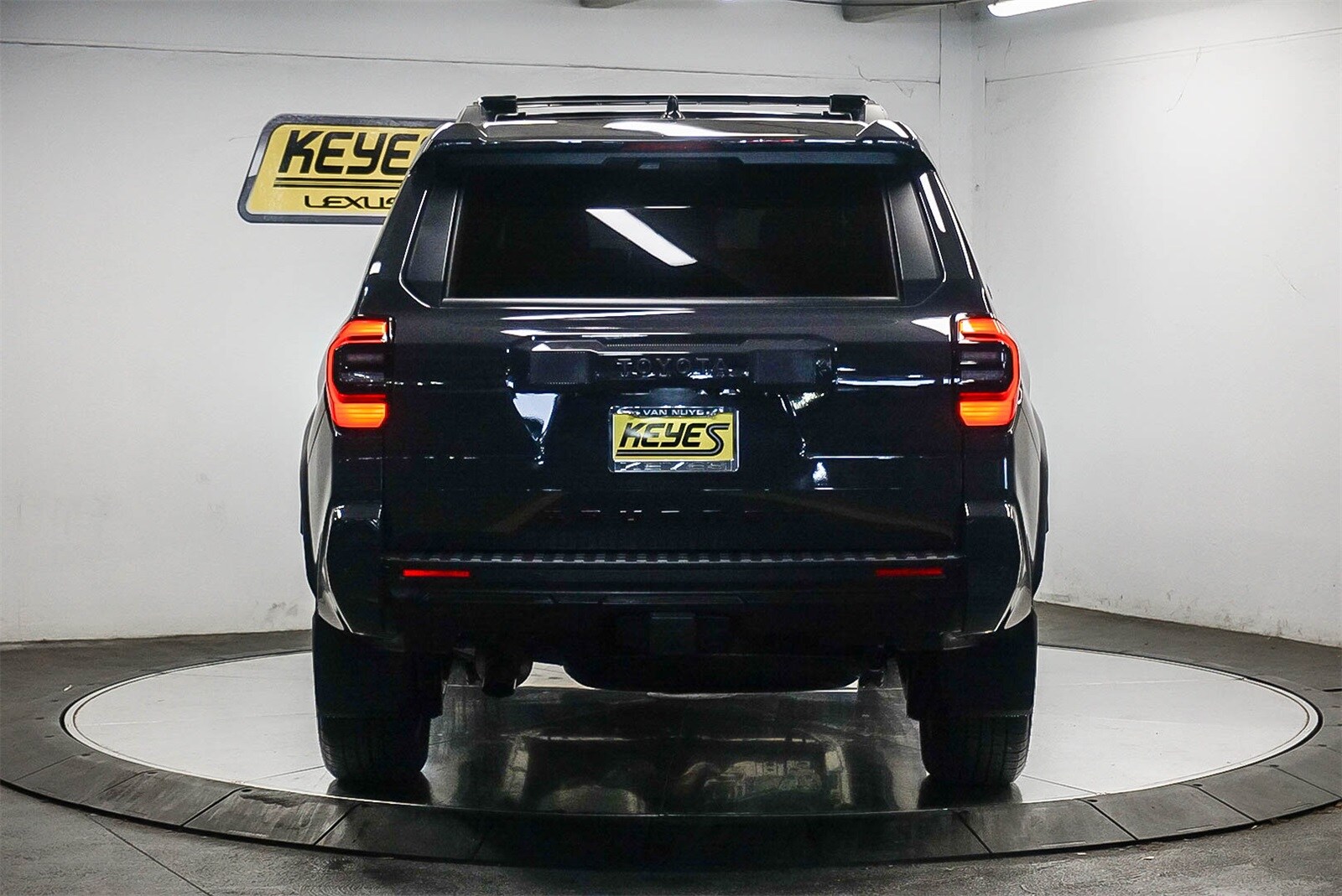 2025 Toyota 4Runner Limited photo 3