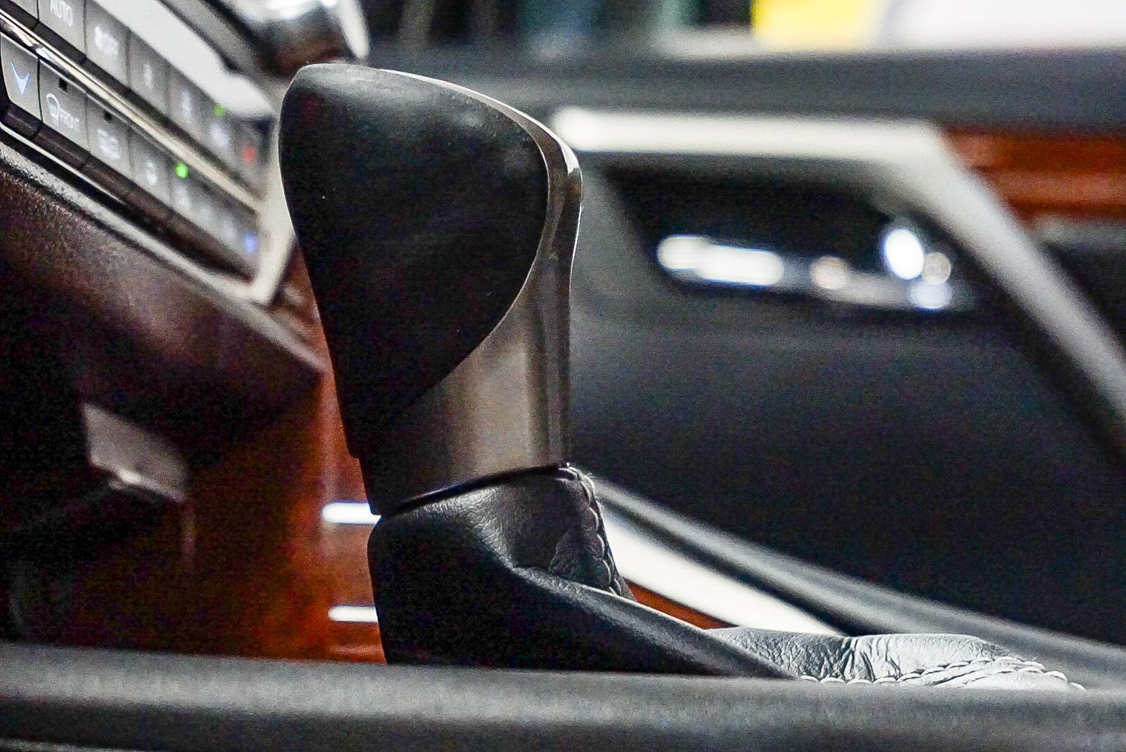 Thumbnail: 2018 Lexus RX - 20