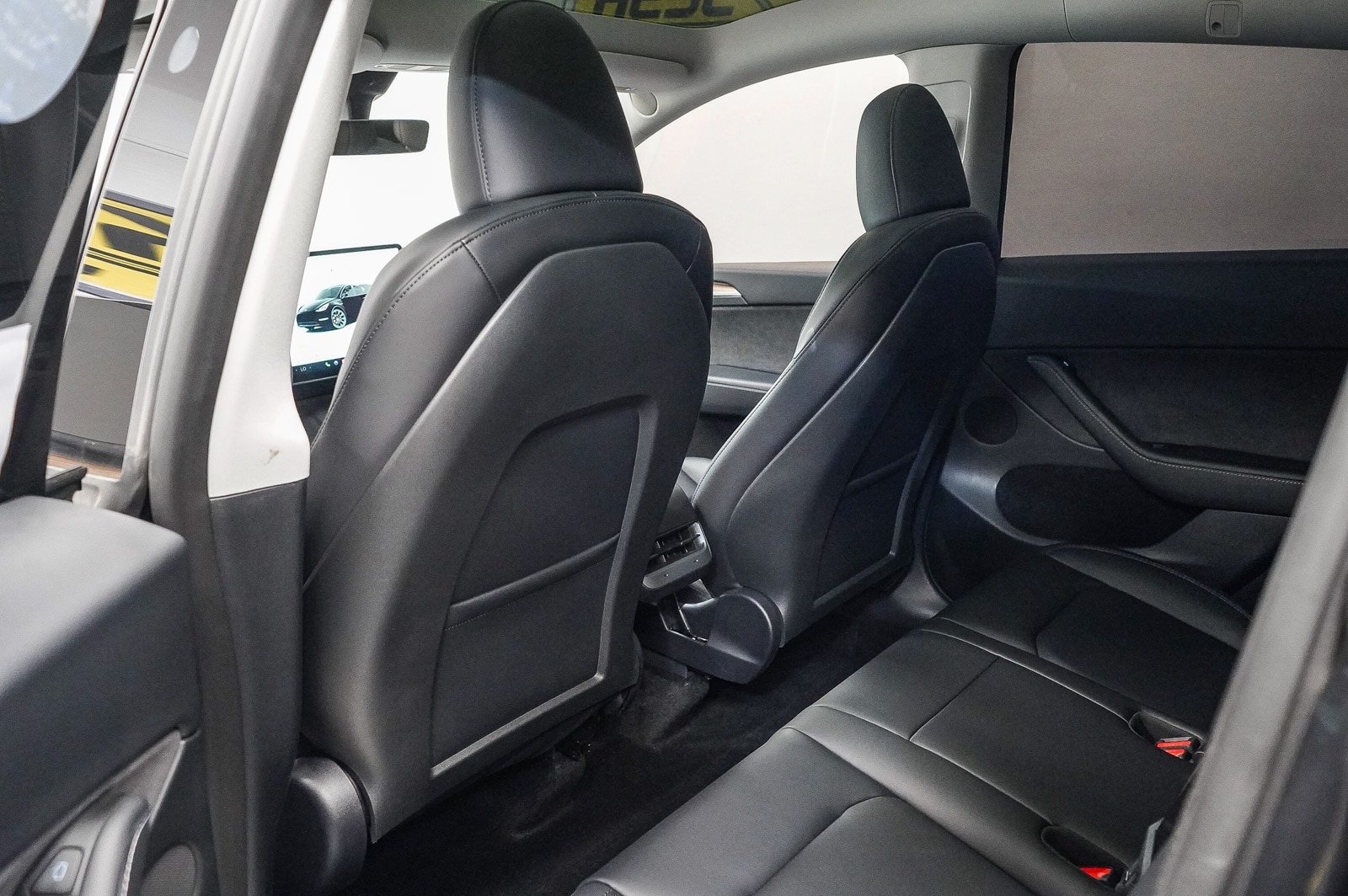 Thumbnail: 2025 Tesla Model Y - 17