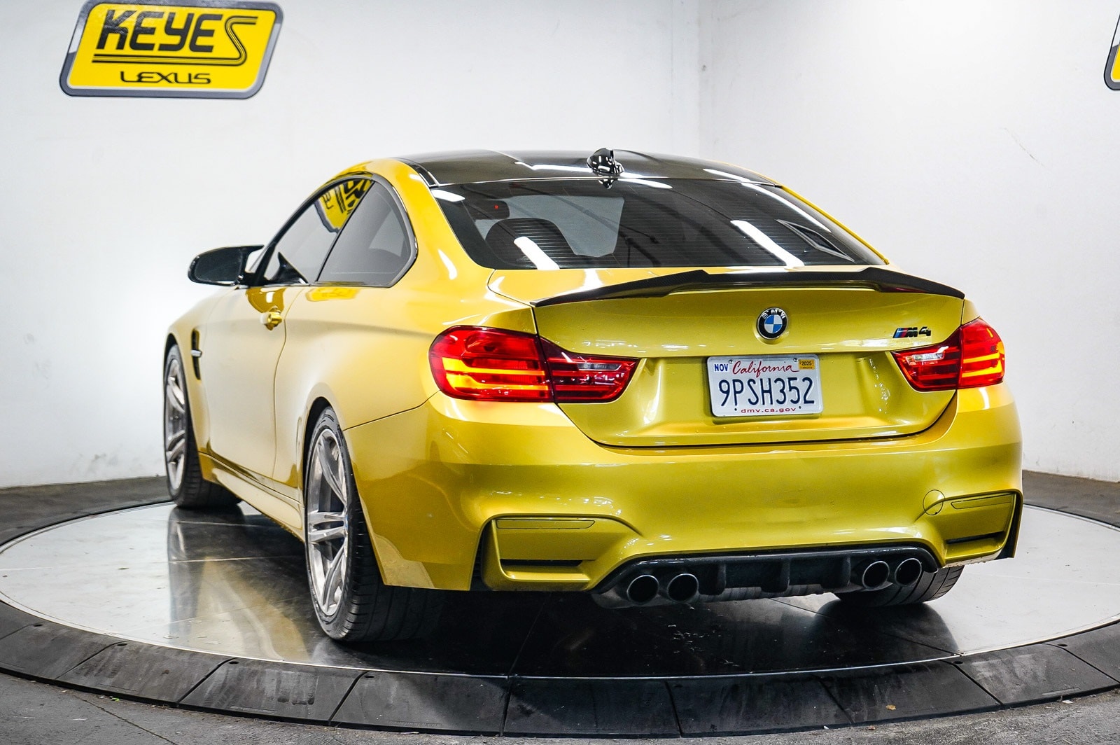 Thumbnail: 2016 BMW M4 - 2