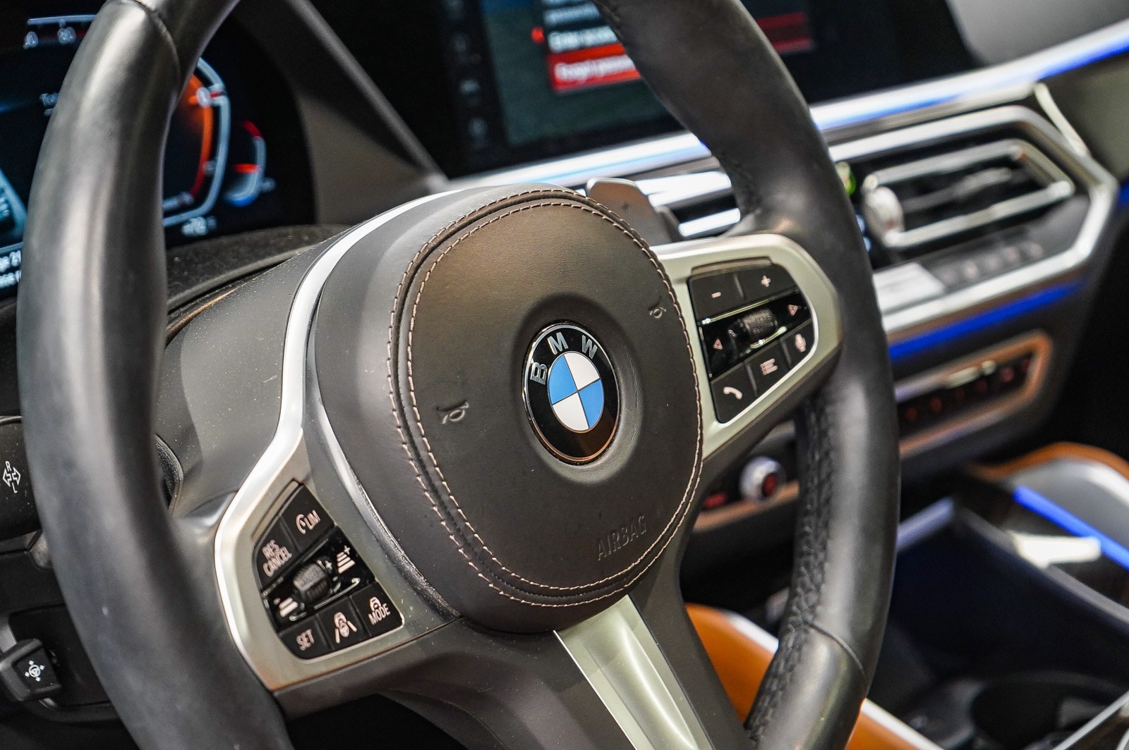 Thumbnail: 2023 BMW X6 - 18