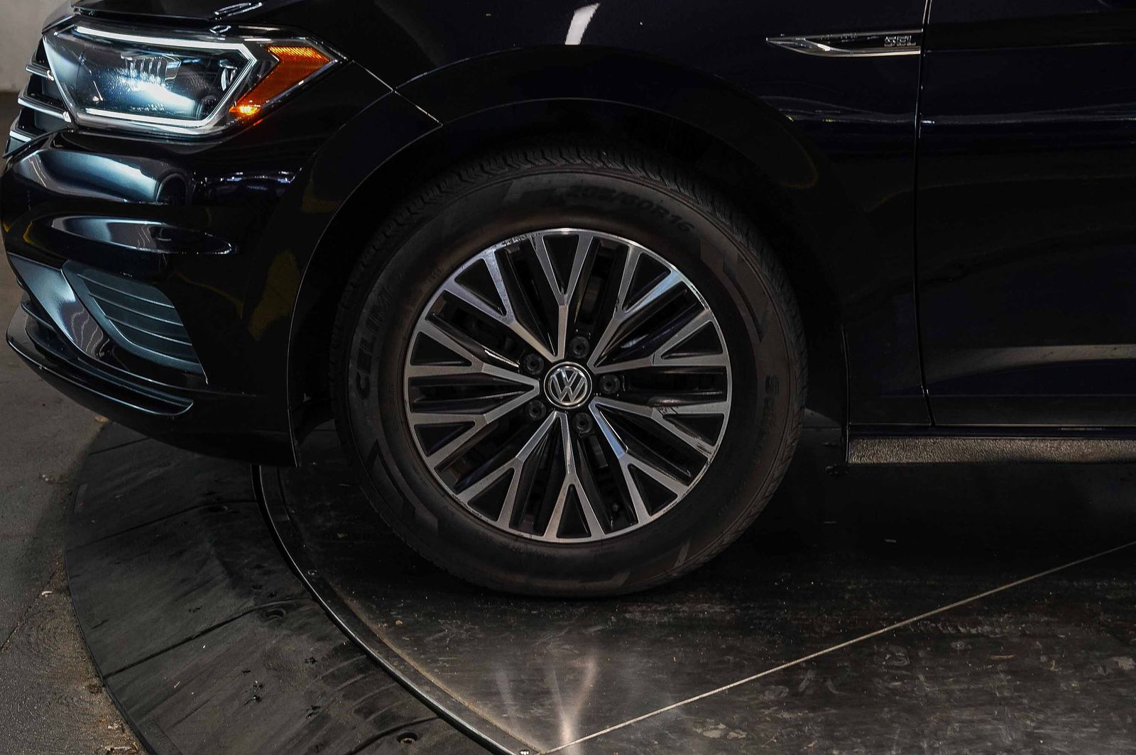 Thumbnail: 2019 Volkswagen Jetta - 8