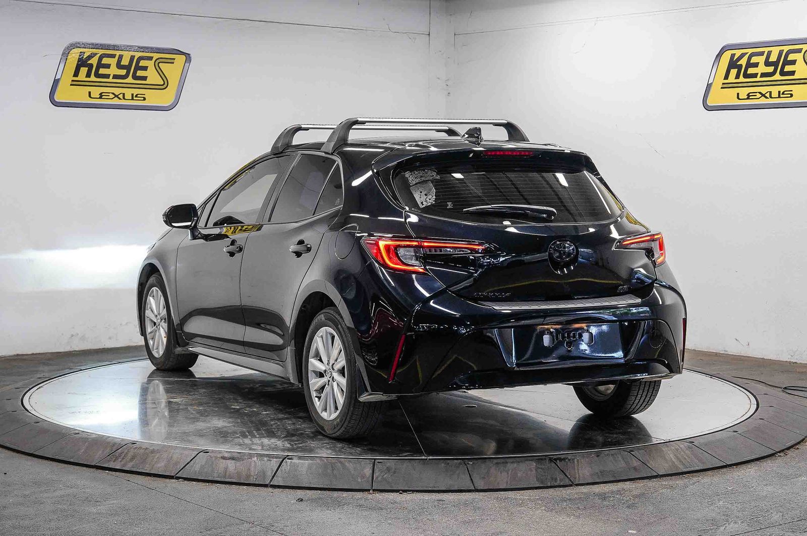 Thumbnail: 2025 Toyota Corolla - 2