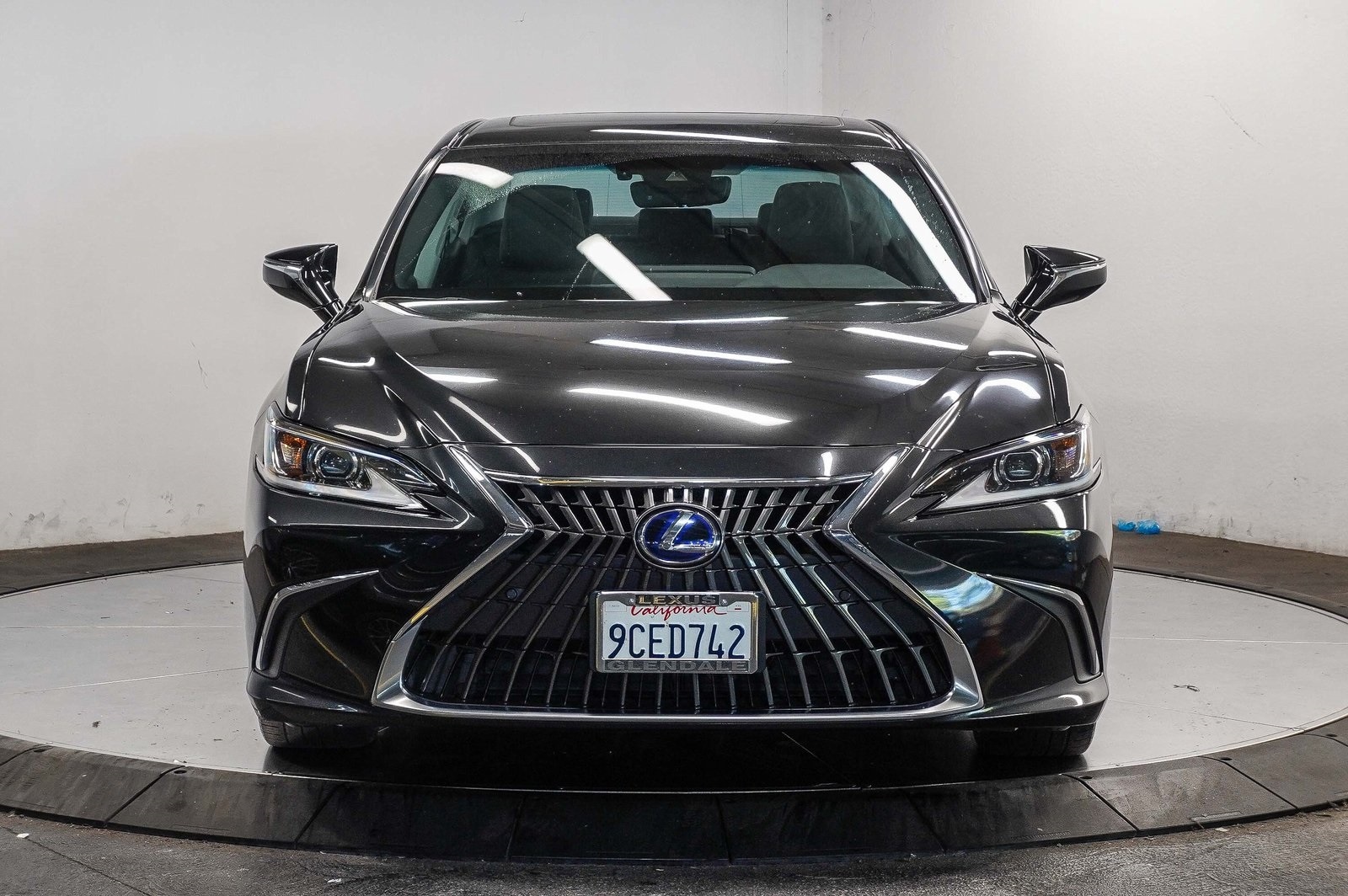 Thumbnail: 2022 Lexus ES - 2