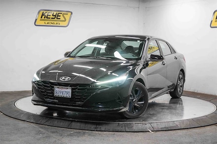 2022 Hyundai Elantra SEL Sedan