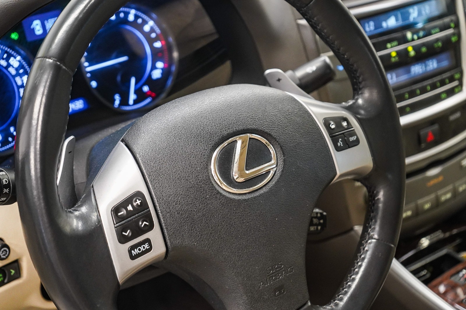 Thumbnail: 2013 Lexus IS - 21