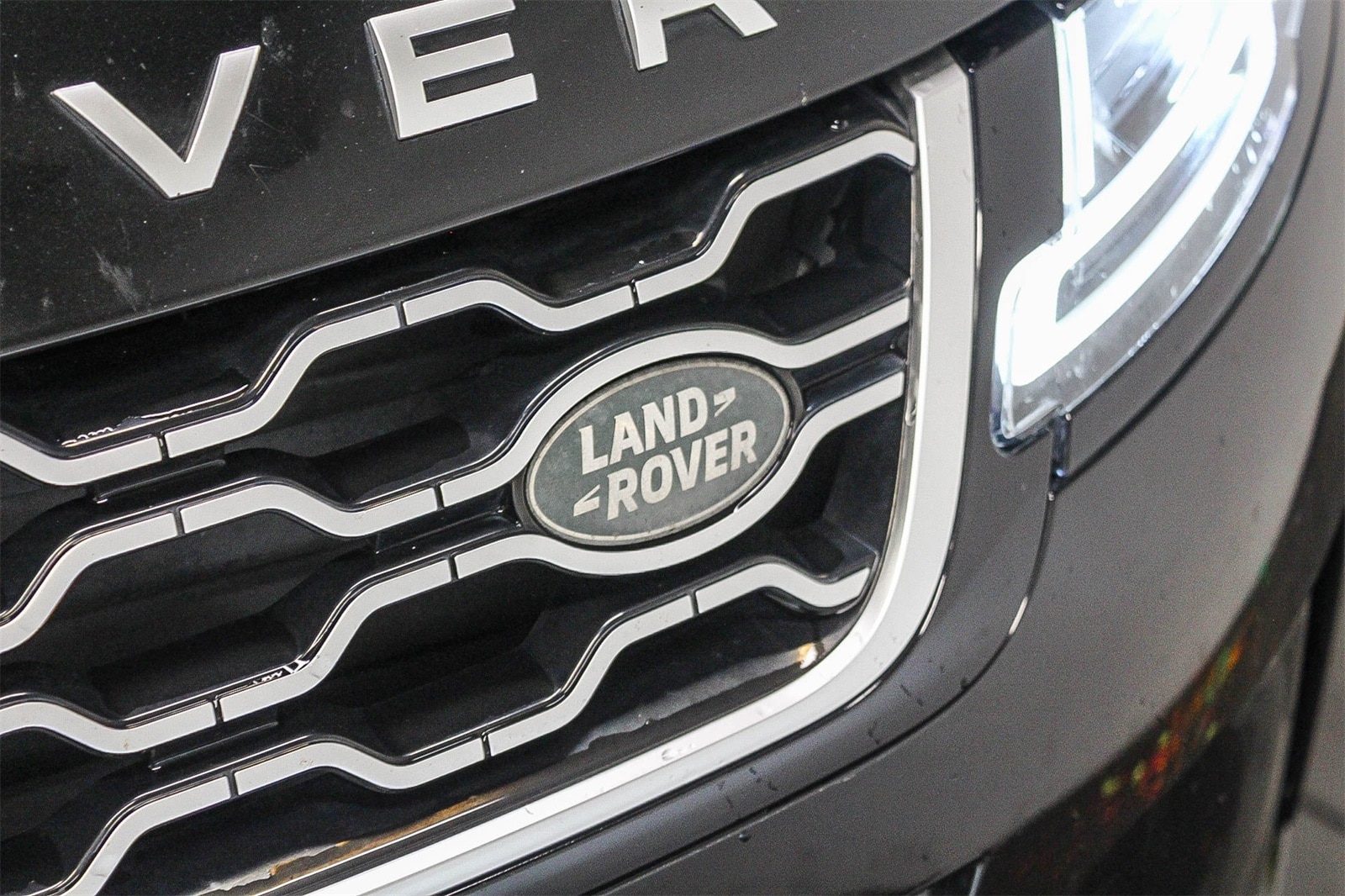 Thumbnail: 2020 Land Rover Range Rover Evoque - 12