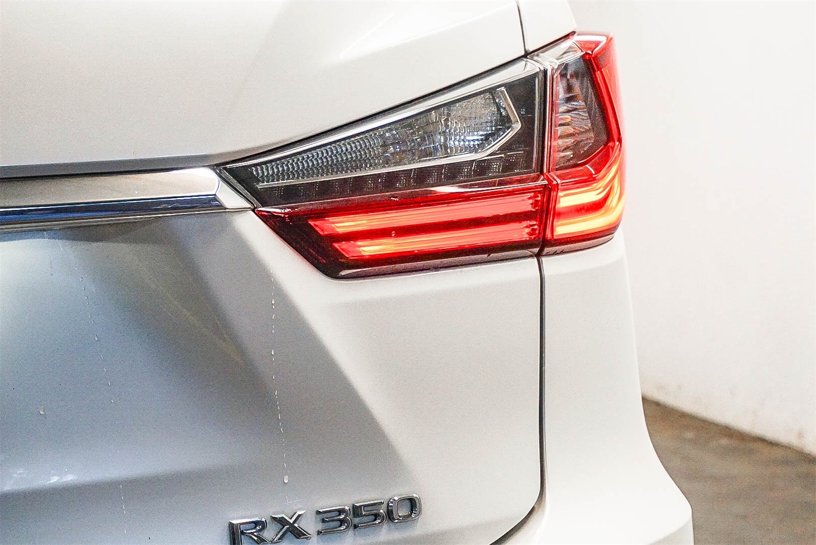 Thumbnail: 2018 Lexus RX - 9